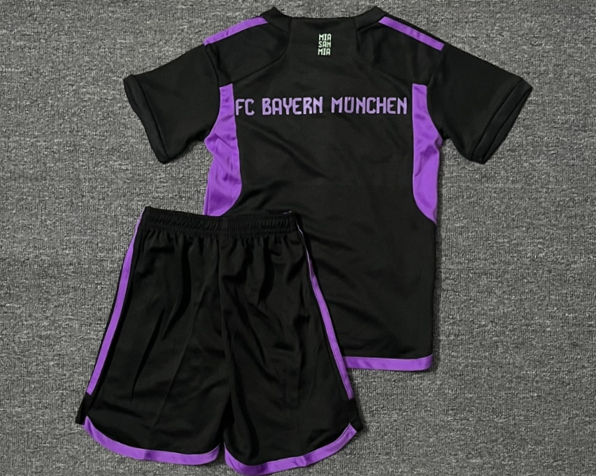 BAYERN MONACO kid kit