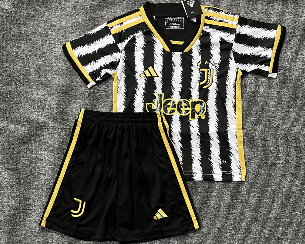 JUVENTUS Kid kit