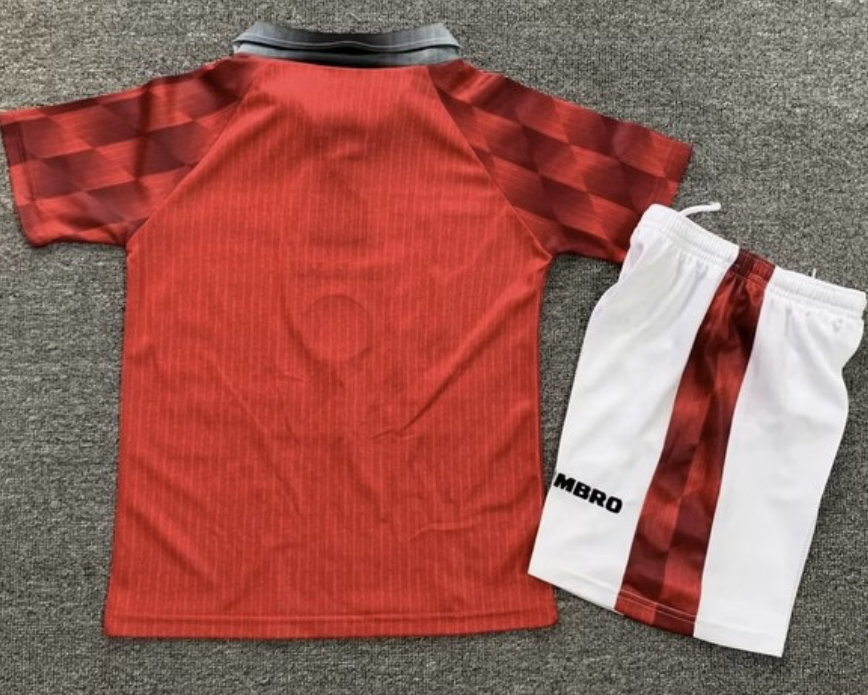 MANCHESTER UNITED kid kit