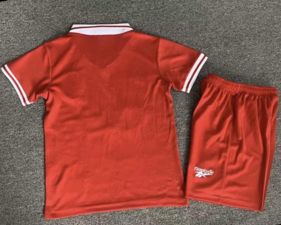 LIVERPOOL kid kit