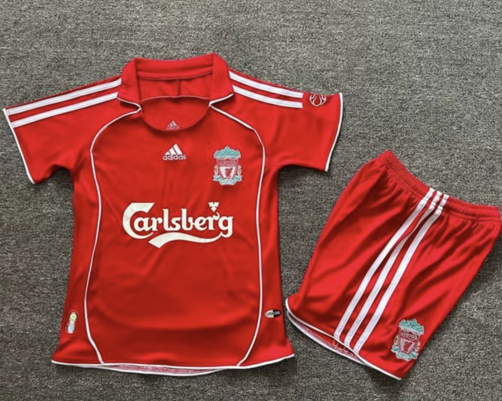 LIVERPOOL kid kit