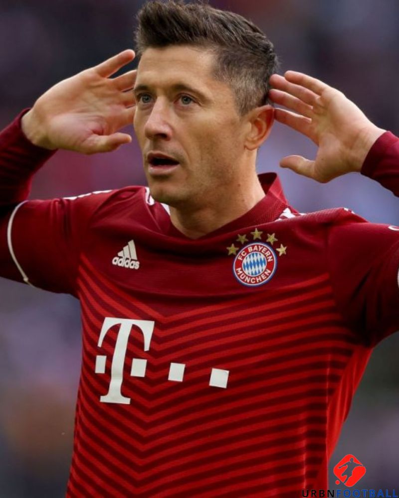 LEWANDOWSKI ROBERT 2021-22 (Bay M)