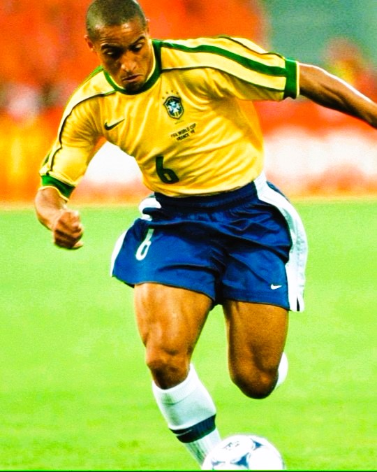 CARLOS ROBERTO 1998-99 (Bra)