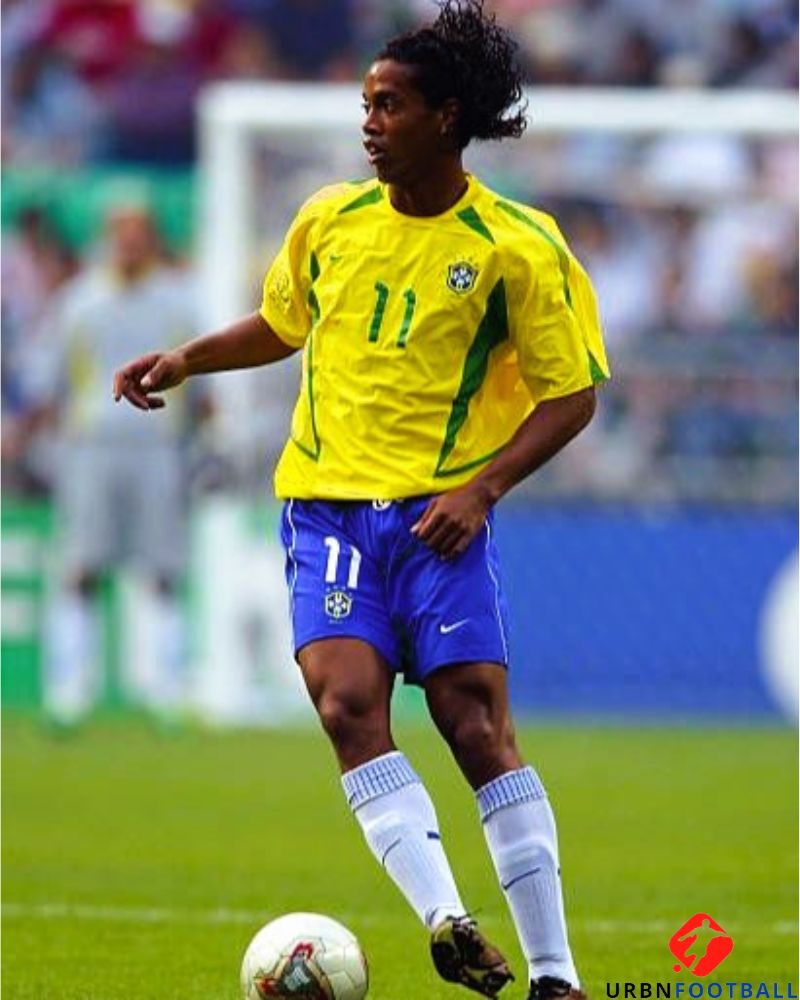 RONALDINHO 2002-03 (Bra)