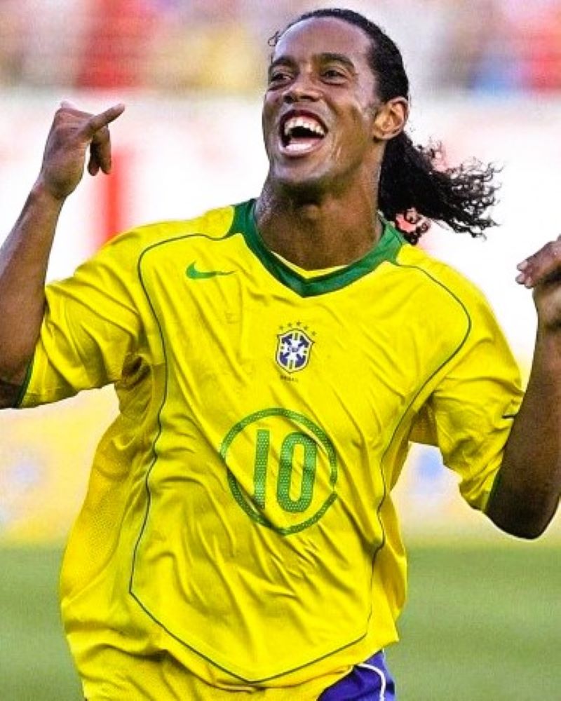 RONALDINHO 2004-05 (Bra)