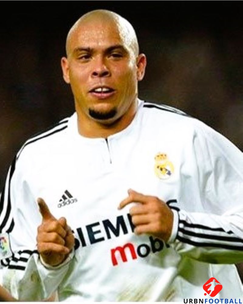 RONALDO 2003-04 (Real M)